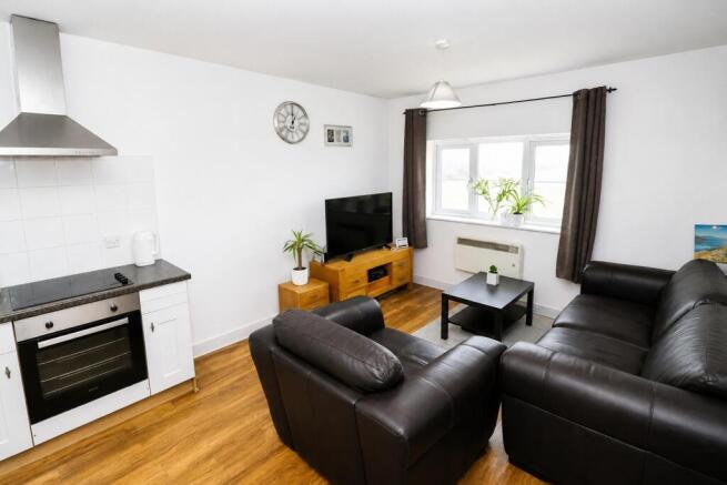 Living / Kitchen