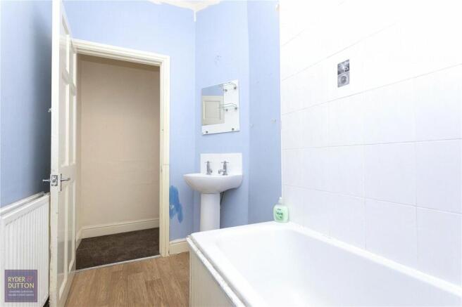 2 bed Terraced for sale Image 6