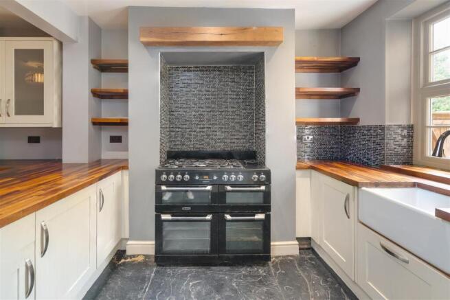3 bed Terraced for sale Image 5
