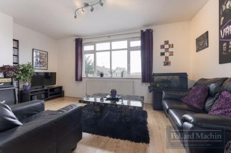 Sanderstead Parade, Sanderstead