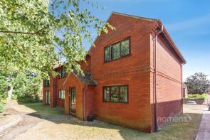 4, Friars Court, Lych Gate Close, Sandhurst GU47 8JH