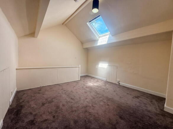 3 bed Terraced for sale Image 10
