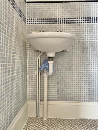 Downstairs Cloakroom