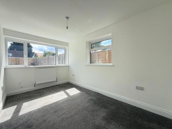 4 bed Semi-Detached for sale Image 8