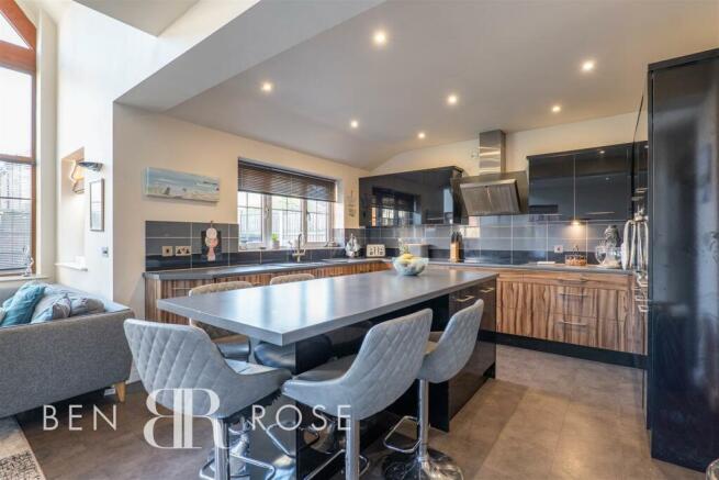 Kitchen/Breakfast/Family Room
