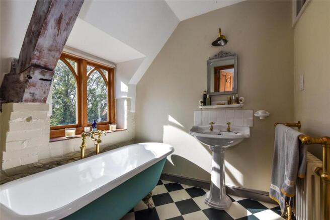 En-Suite Bathroom