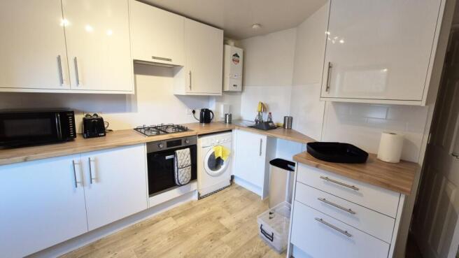 Flat for sale Image 10