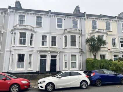 Flat 3, 207 Stuart Road, Plymouth, Devon PL1 5LQ
