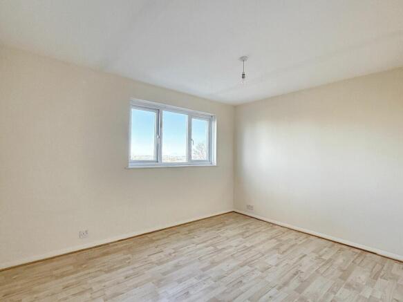 1 bed Flat for sale Image 5