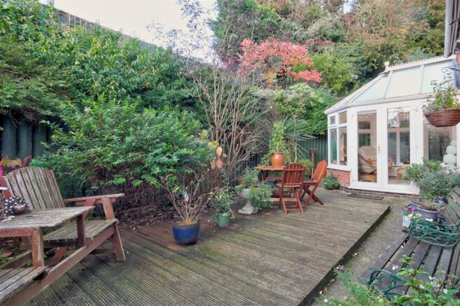 029 lower garden terrace.jpg