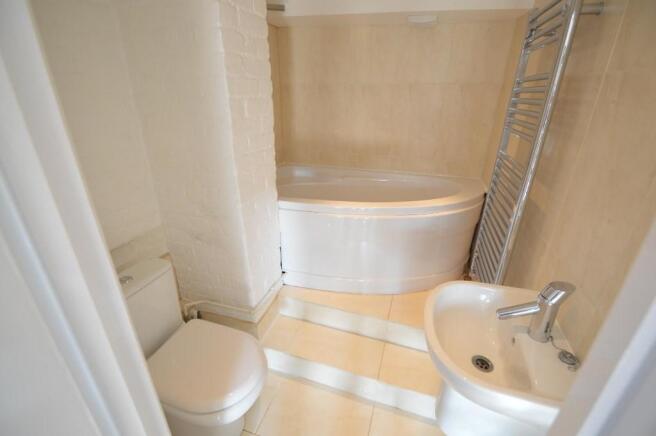 Annexe bathroom