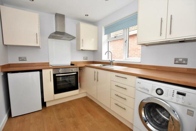 Kitchen 1.JPG
