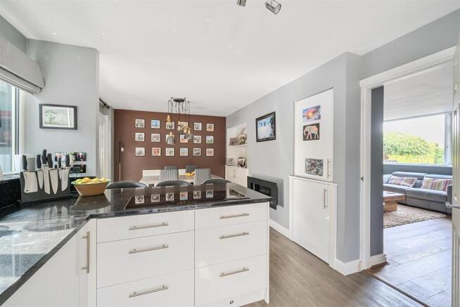 Laburnum Road, Wellington photo 4