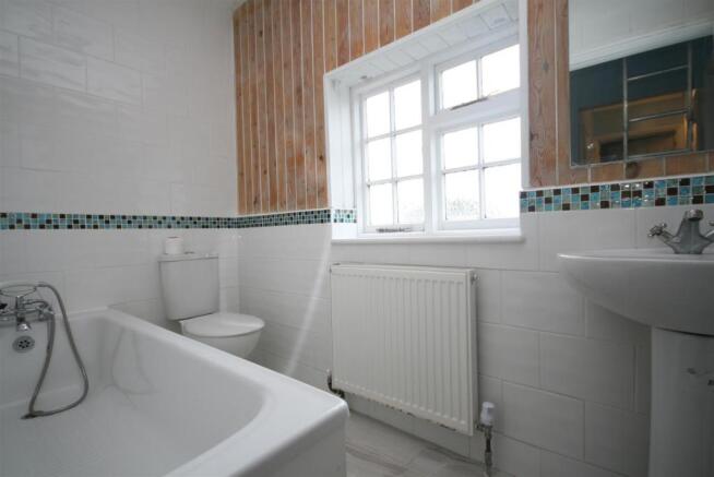 Bathroom.JPG