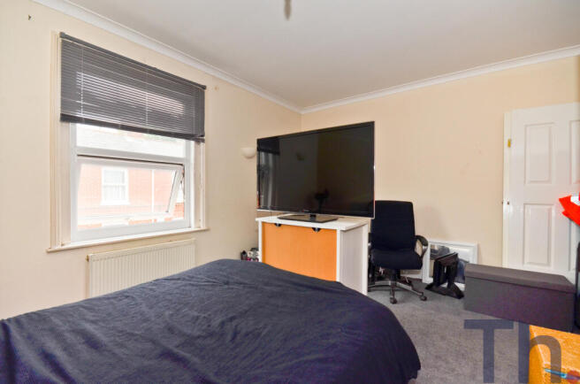 Bedroom 1.JPG