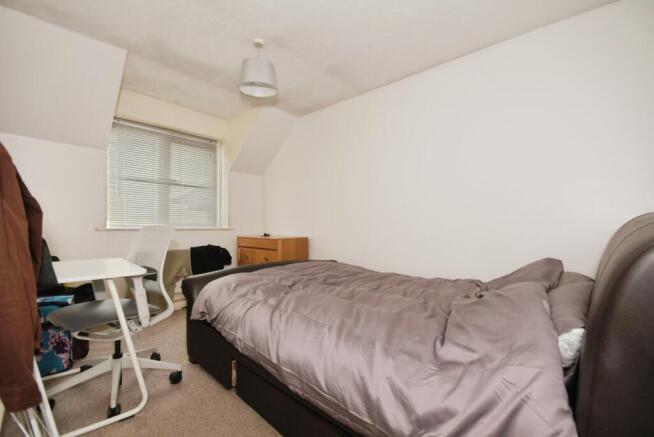 2 bed Flat for sale Image 11