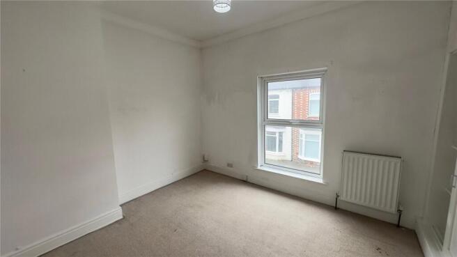 3 bed Terraced to rent Image 12