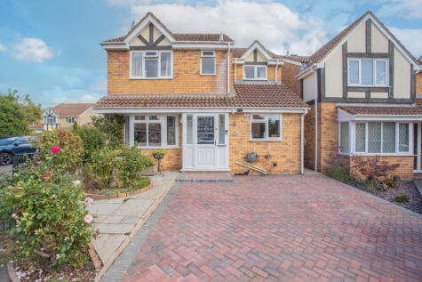 Knight Close, Pewsham, Chippenham
