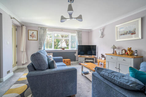 Fairway Close, Churston Ferrers, Brixham, Devon