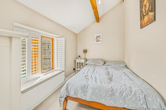 4 bed Detached for sale Image 11