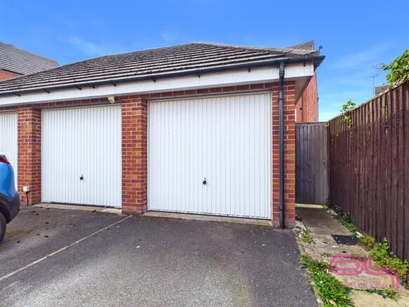 Blakeholme Court, Burton on Trent (27).jpg