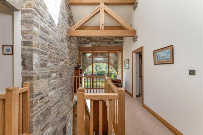 4 bed Barn Conversion for sale Image 11