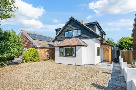 Oakcroft Gardens, Littlehampton, West Sussex