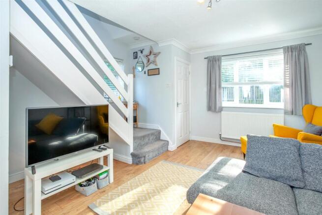 Living Room 2.jpg