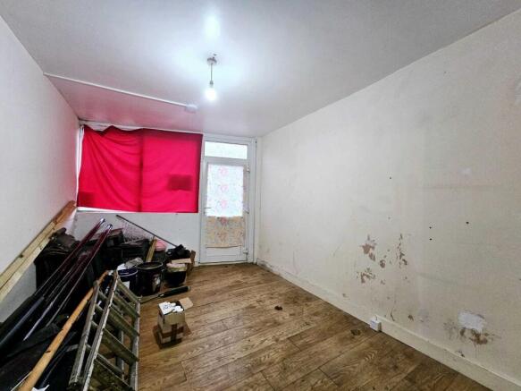2 bed Maisonette for sale Image 9
