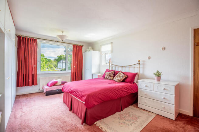 3 bed Detached for sale Image 11