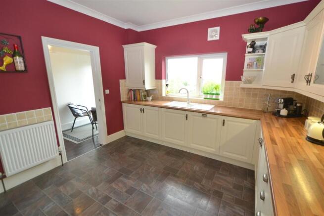 kitchen3.JPG