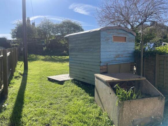 GARDEN & SHED