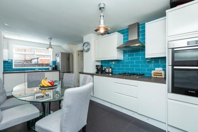 Kitchen/breakfast ro
