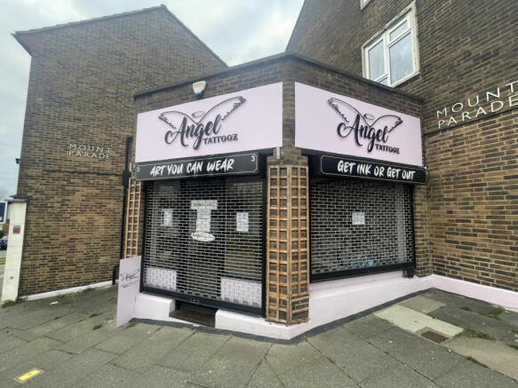 COMMERCIAL PROPERTY FOR LET