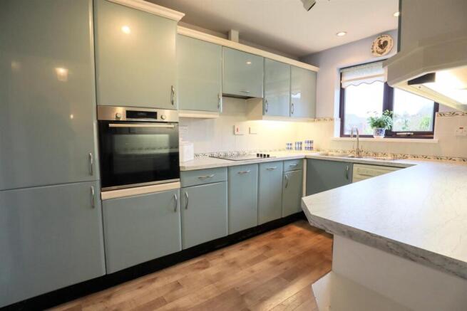 Kitchen.jpg