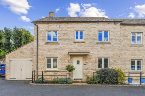 Aubrey Mews, Lower Swell Road, Stow on the Wold, Cheltenham, GL54