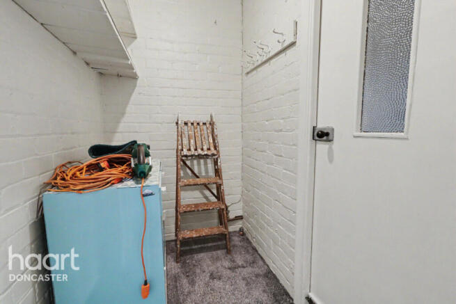 3 bed Terraced for sale Image 8