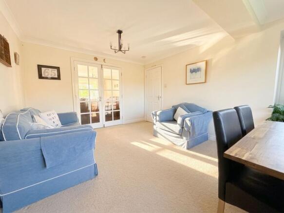 4 bed Detached for sale Image 9