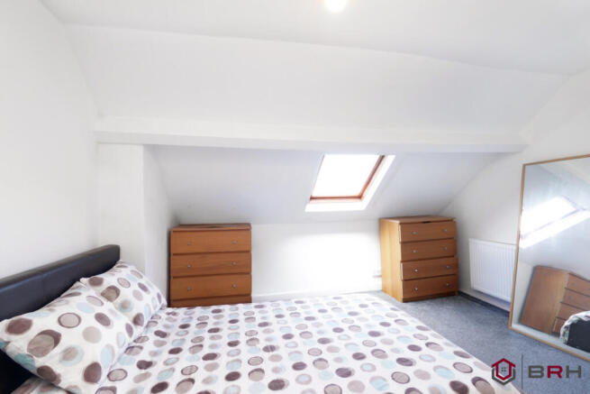 3 bed Terraced for sale Image 10
