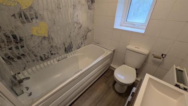 bathroom.jpeg