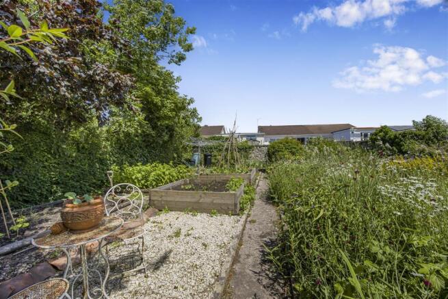Rear Garden 2.jpg