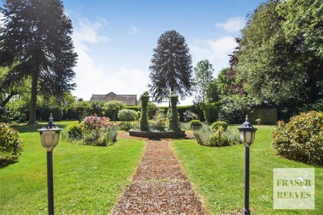 Garden Feature