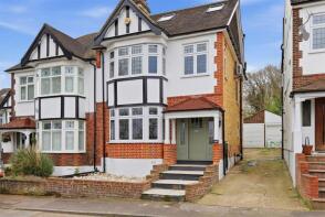 137, Epping New Road, Buckhurst Hill IG9 5TZ
