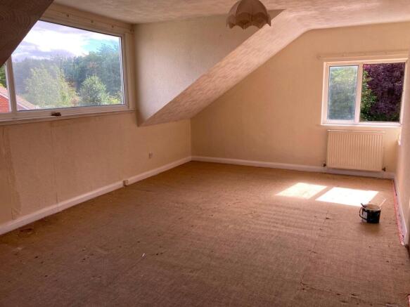 3 bed Semi-Detached for sale Image 9