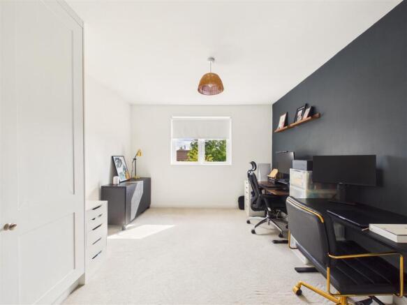 3 bed Semi-Detached for sale Image 7