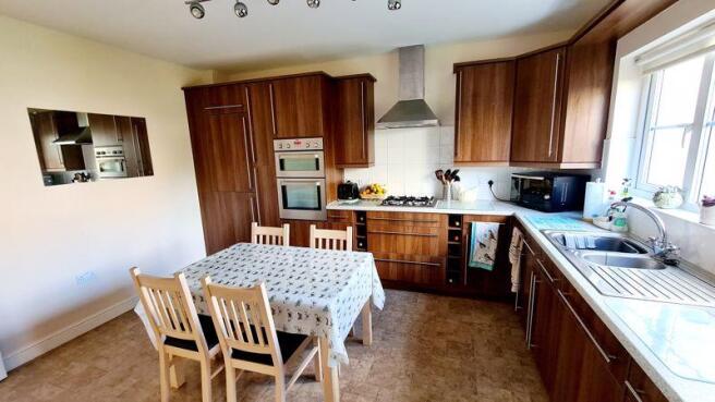 Kitchen/Breakf...