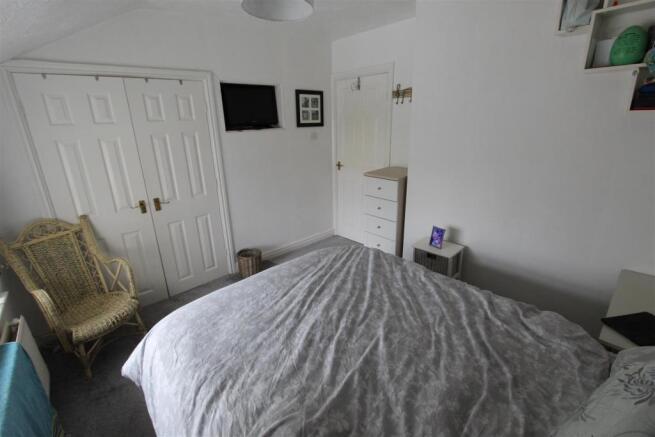 Master Bedroom...JPG