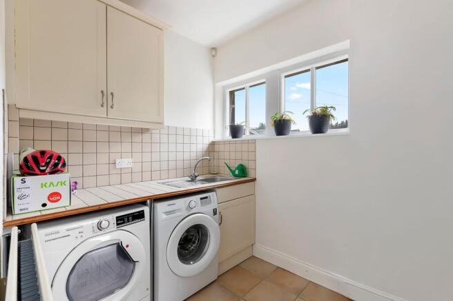 3 bed Detached for sale Image 12