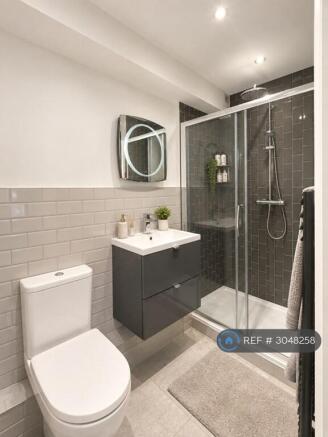Bedroom 1 Ensuite