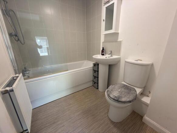 2 bed Semi-Detached for sale Image 10